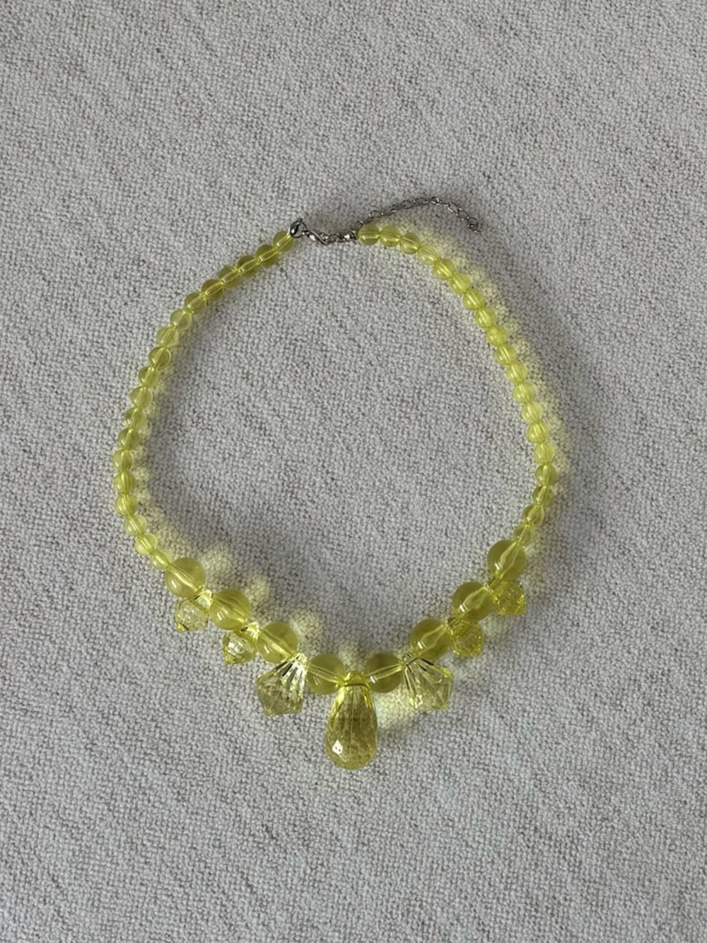NWOT Tuckernuck Acrylic Necklace